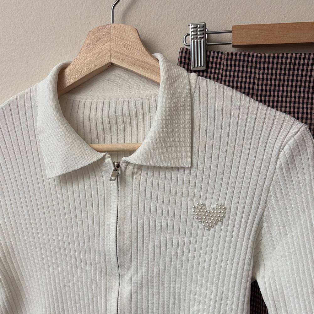 White Ribbed Zip-Up Sweater - Picture 2 of 5